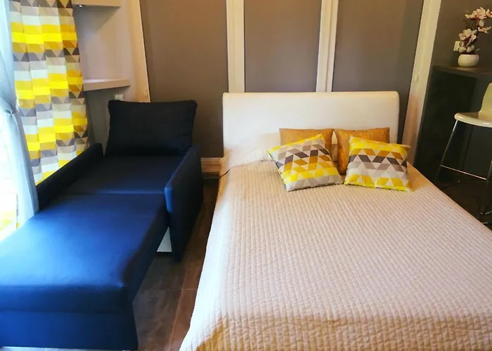 公寓 娜葛洛布里123号公寓 *